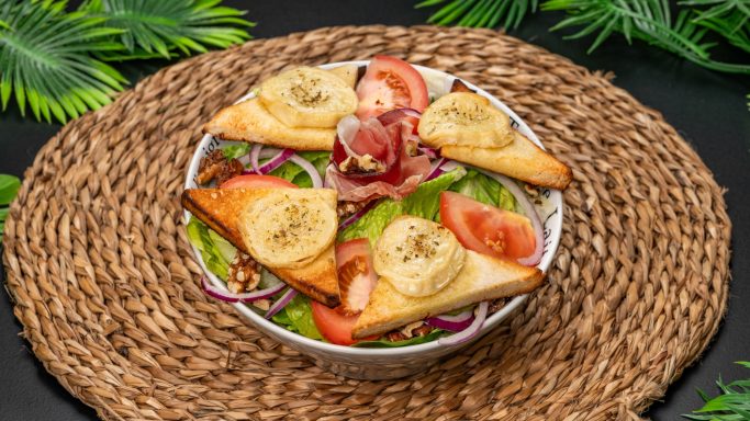 Salade de chèvre chaud